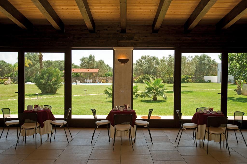 Tenuta Badessa กาซาลาบาเต ภายนอก รูปภาพ