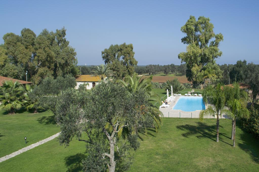 Tenuta Badessa กาซาลาบาเต ภายนอก รูปภาพ